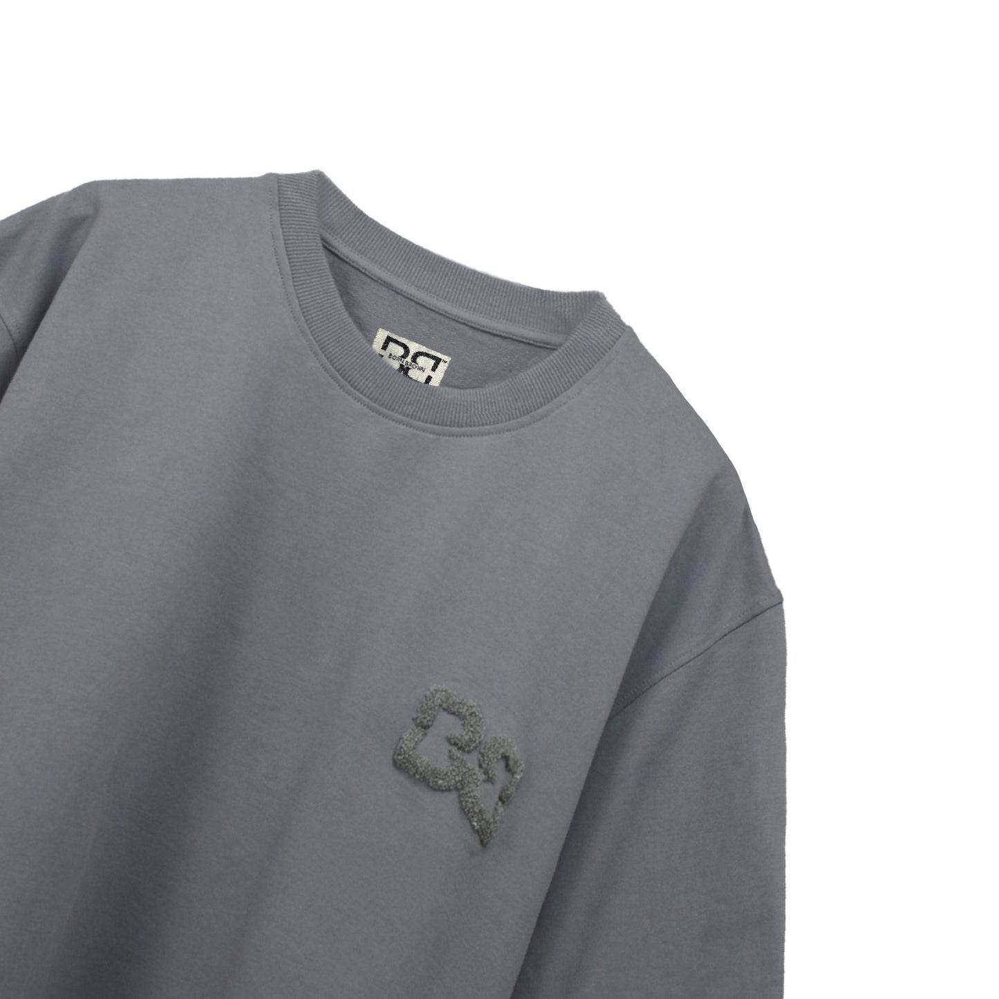Oversize T-shirt made of compact cotton terry. Round neck and short sleeves. 240 GSM | Towel Embroideryembroidery t-shirt embroidery tshirt cotton 100% embroidery towel embroidery tshirt.Embroidered vintage t-shirts for men Stylish men's embroidered t-shirts Embroidered slogan t-shirts for men Embroidered floral men's t-shirts born brown born brown brand bb brand bbEmbroidered men's t-shirts Men's embroidered tees Custom embroidery t-shirts for men Embroidered graphic tees for men Men's bornbrown.in